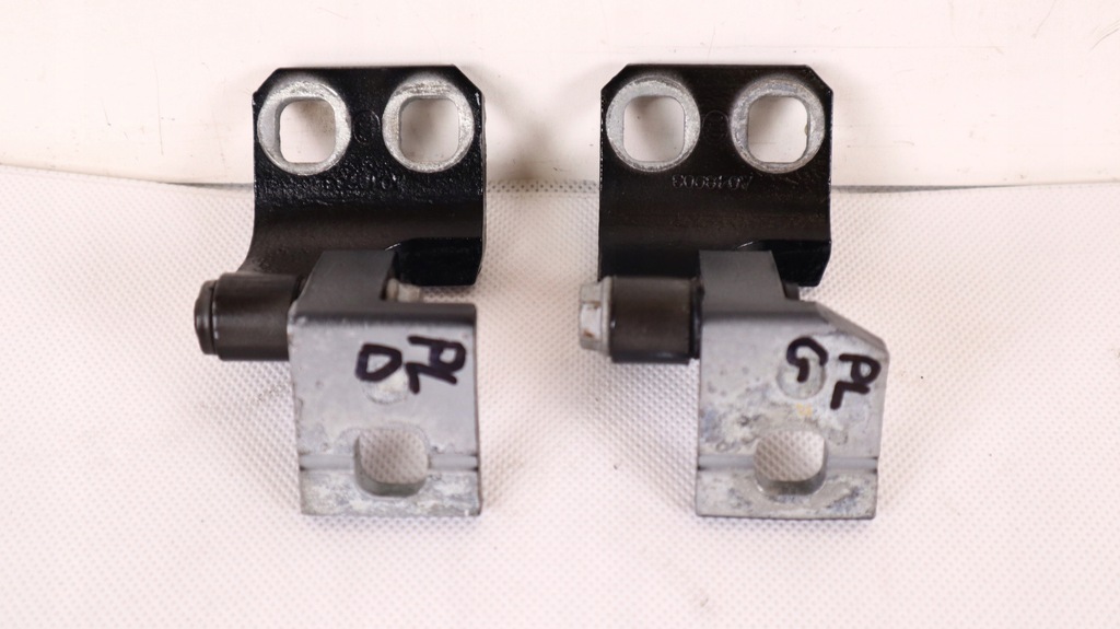 фото №1, Maserati ghibli 14- петли дверь левых перед 820/a