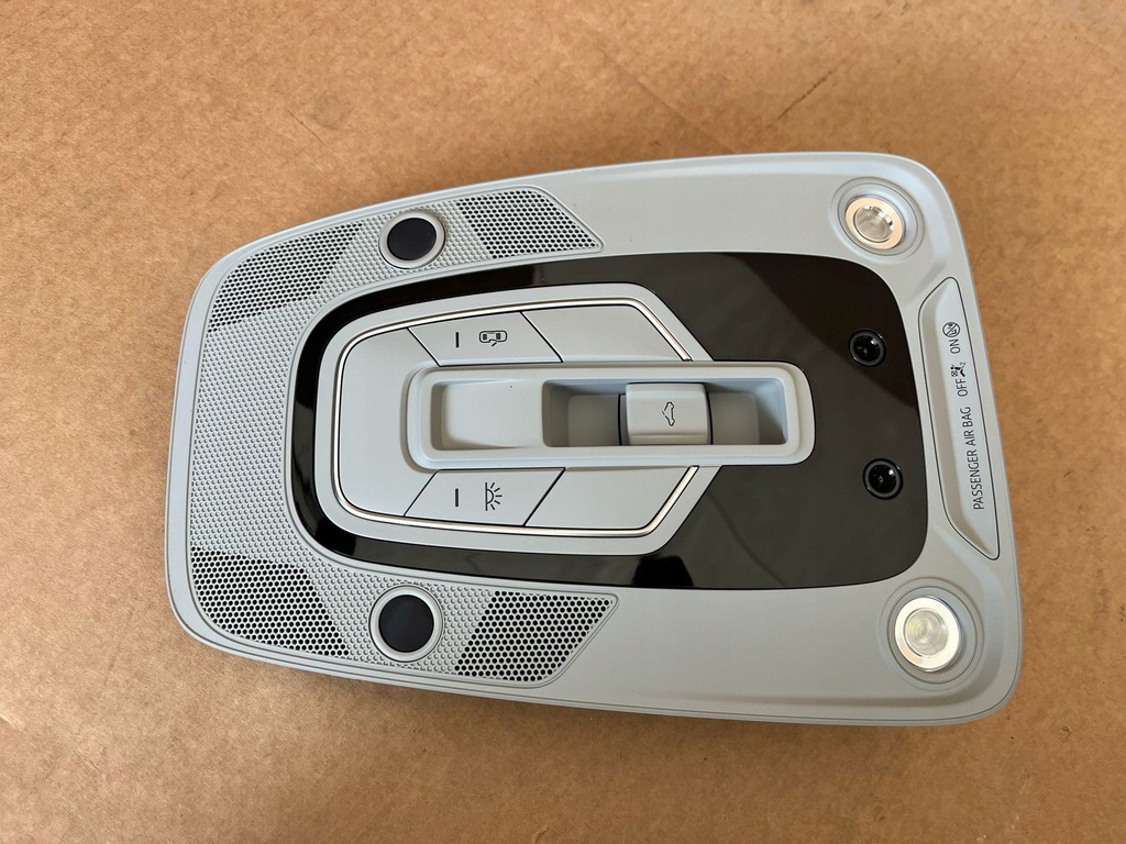 фото №1, Лампа освітлення стельовий audi a4 8w 8w0947135ab