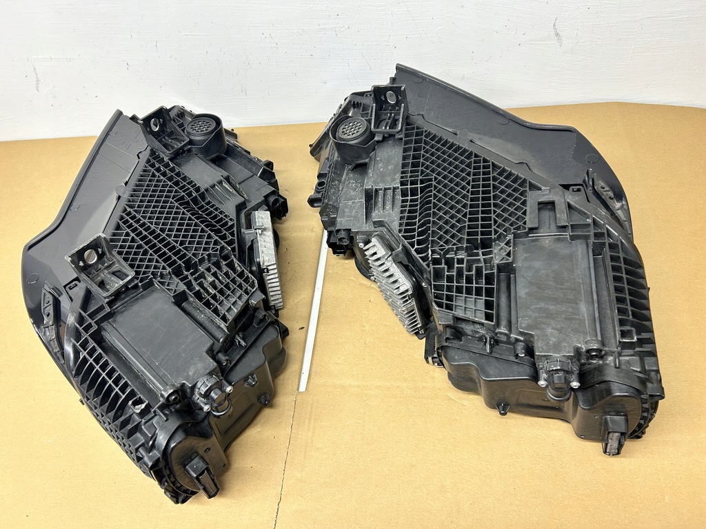 фото №8, Лампи ліва права audi q7 lift laser повний