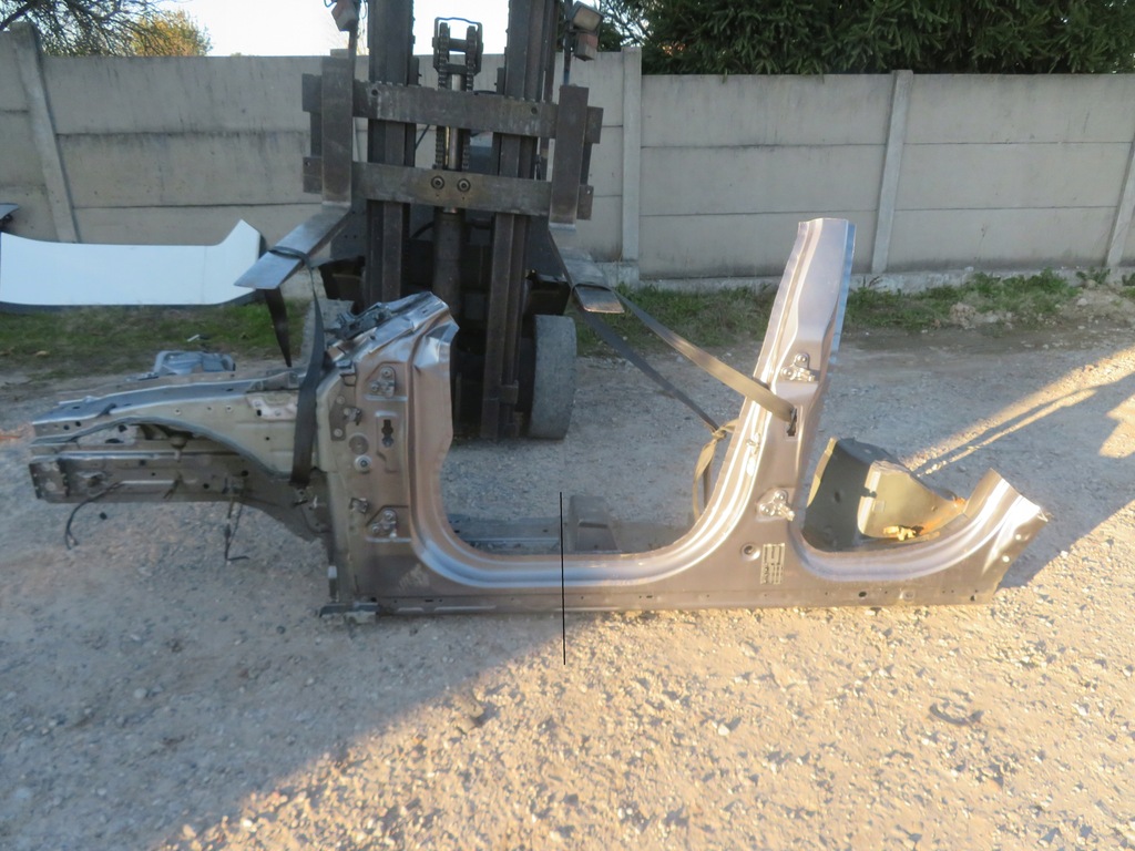 фото №1, Порог блок двигателя левый land rover range rover velar 22r