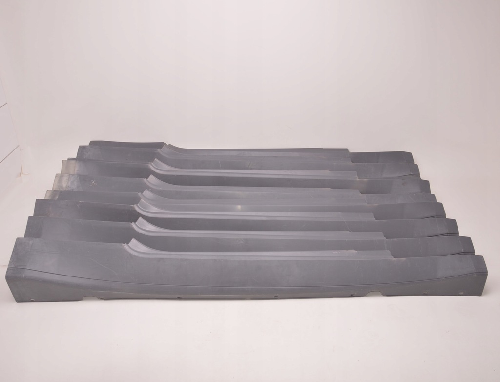 фото №9, Maserati granturismo молдинг накладка порог правая