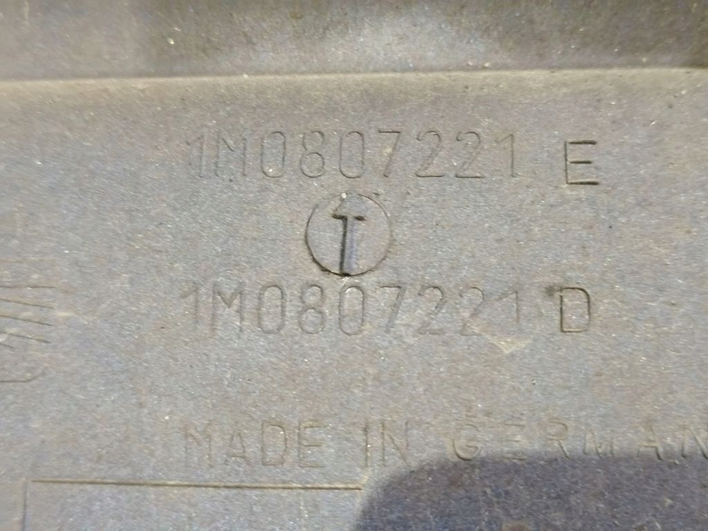 фото №13, Seat leon i toledo ii бампер перед передний ls5r