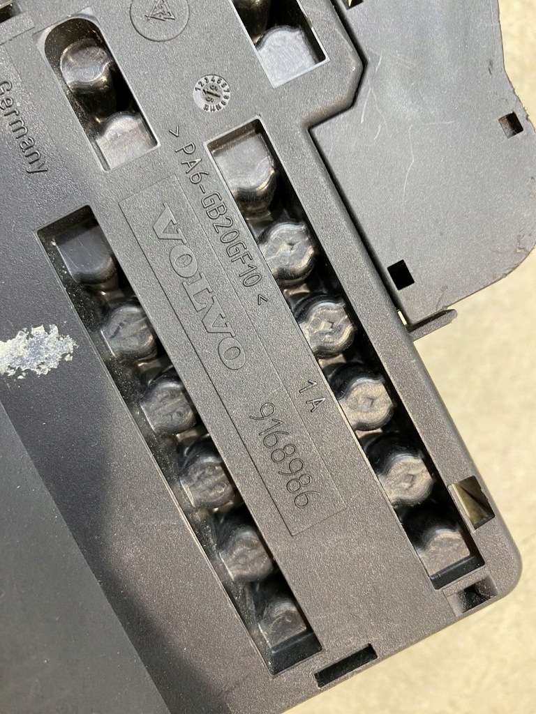 фото №10, Коробка запобіжників volvo s80 i 2.4 9168986