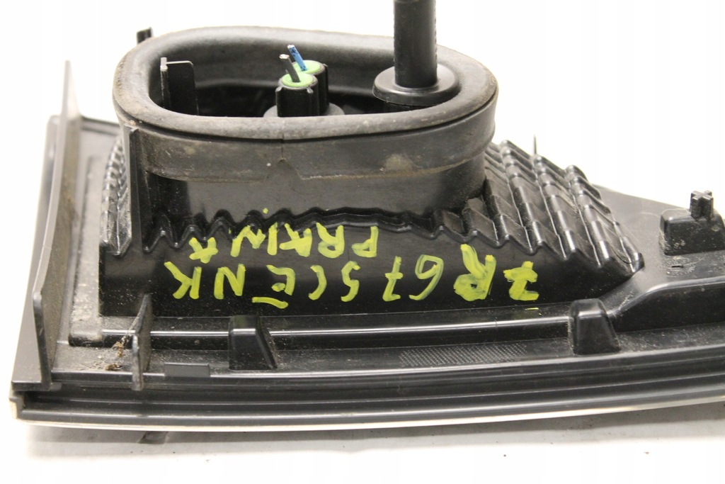 фото №2, Renault scenic iii lift лампа права задня кришки