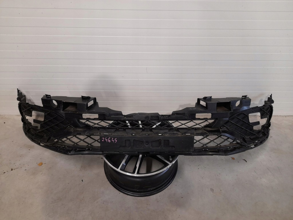 Купити Бампер передній renault iv rs