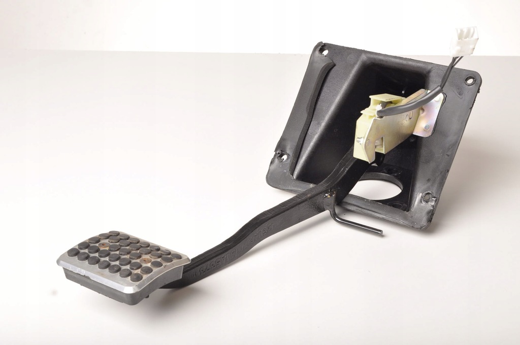 фото №1, Aston martin vanquish i педаль тормоза ljb-6420-bb