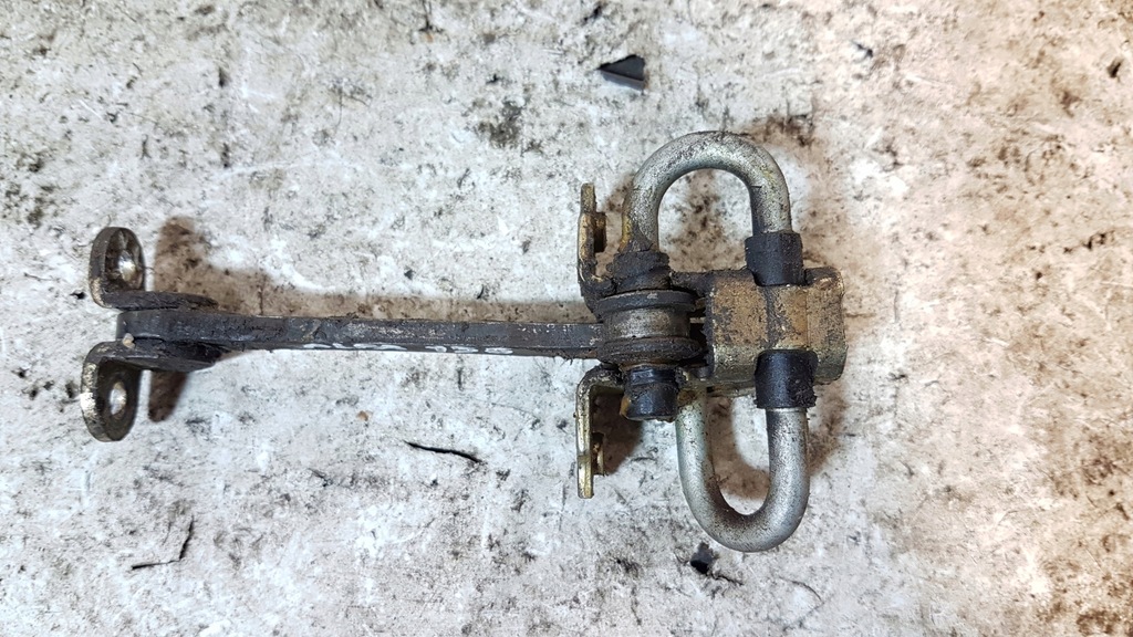 фото №7, Ограничитель дверь задняя alfa romeo 156