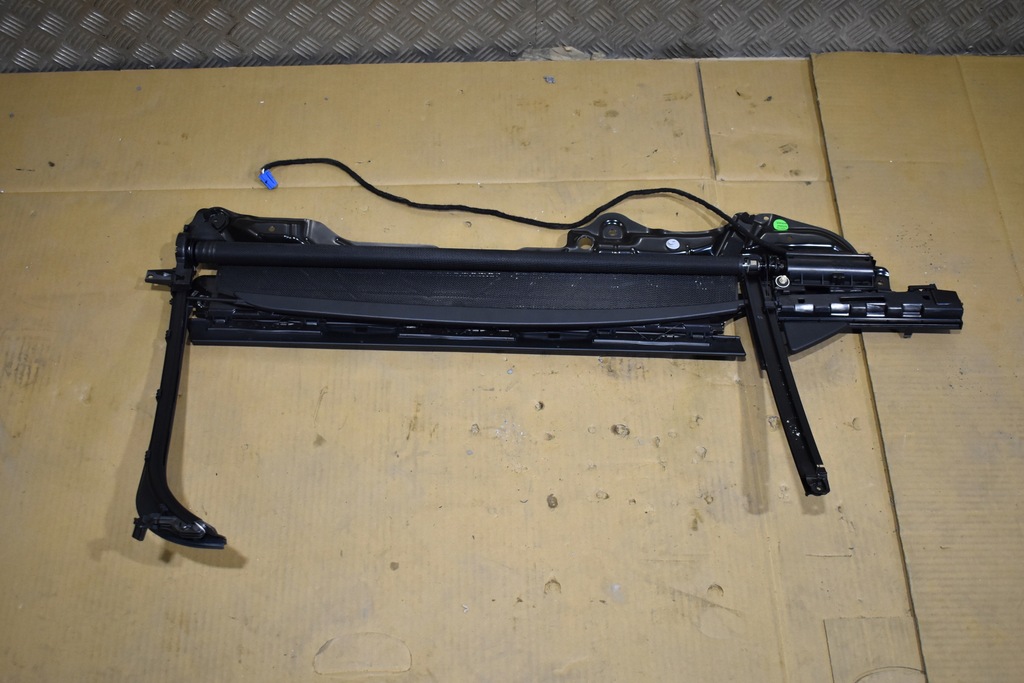 фото №1, Idealna шторка дверь левая задняя mercedes w223 long 1