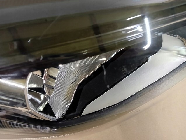 Фара правый  правый full led ford focus mk4 18- Недорого