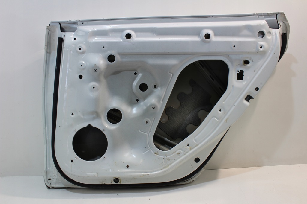 фото №6, Двері праве задня vw arteon bardzo ładne білий 3g8833312d