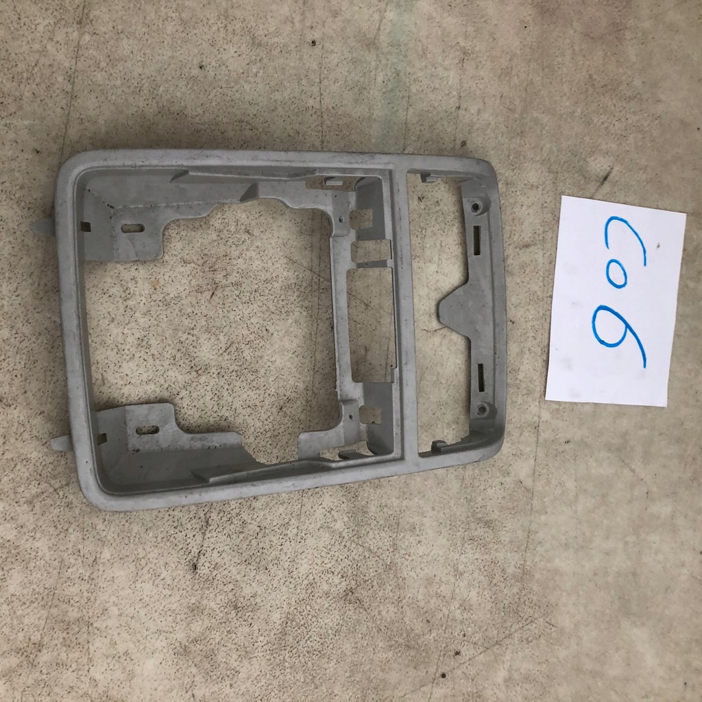 фото №1, Рамка ліхтарі салону кабіни skoda 1k0867489e