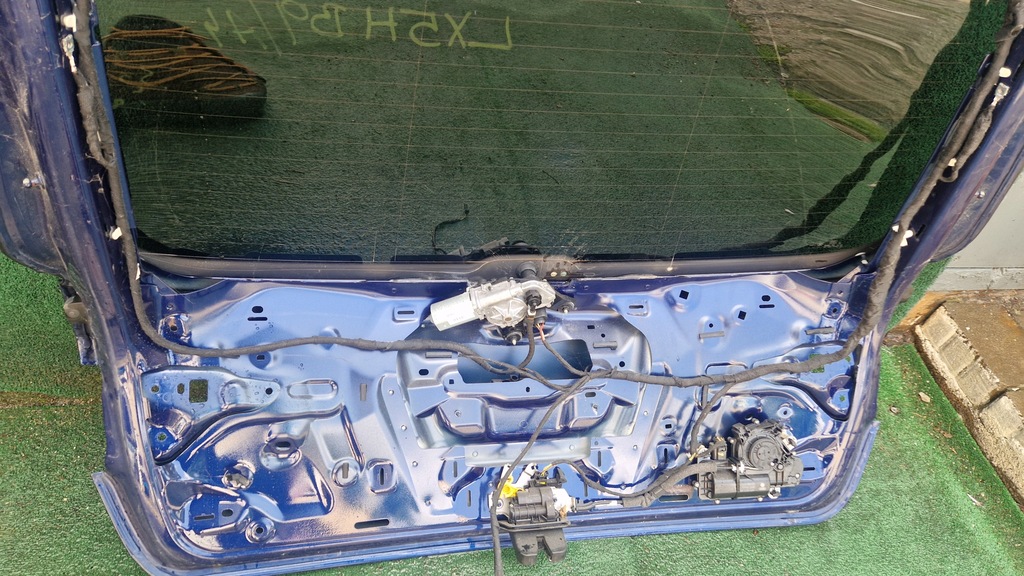 фото №16, Audi a4 b9 lx5h кришка багажника задня багажника kombi