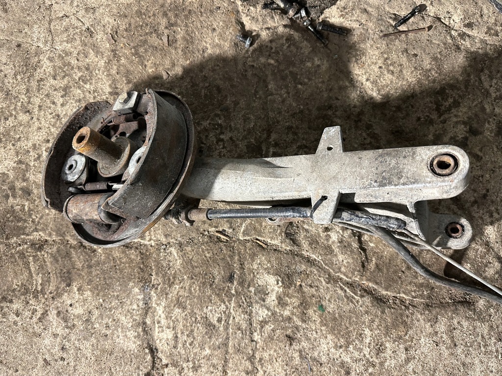 фото №1, Важіль задня лівий aixam