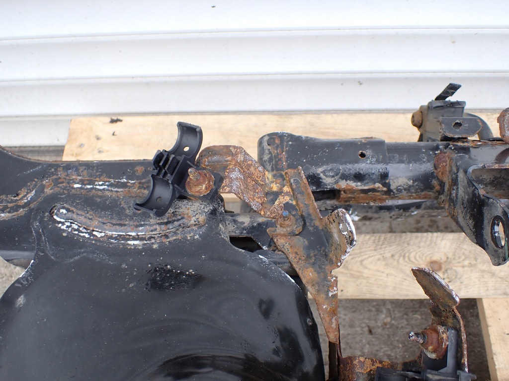 фото №6, Подрамник задняя балка задняя подвеска citroen ds5 hybrid europa