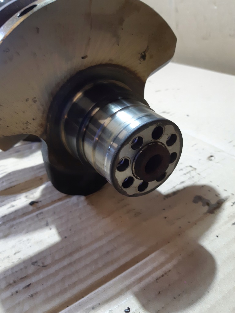 Купити Audi q5 8r 3.2 fsi cal wał колінчастий 06e101r