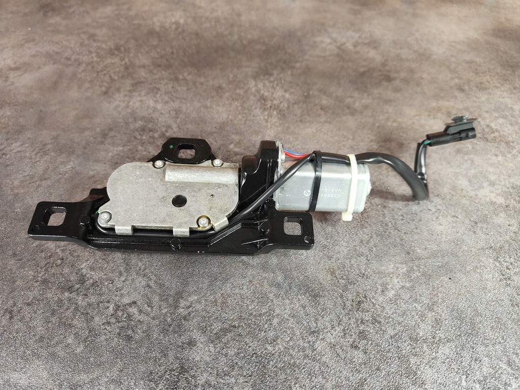 фото №4, Bmw 5 e61 e71 x6 замок задняя крышки багажника доводчик 7129931