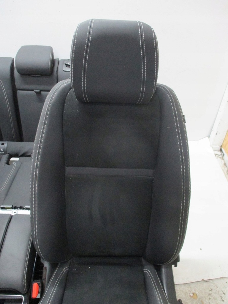 фото №9, Обивка сиденья заднее сиденье pół кожа range rover velar 18r