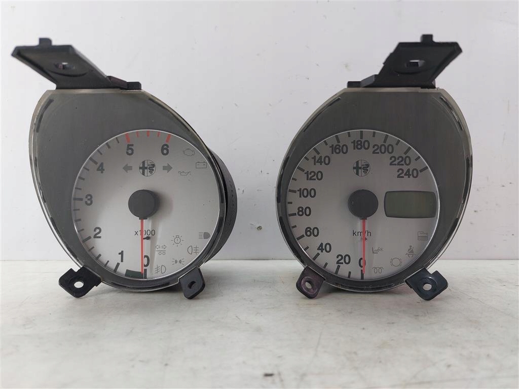 фото №1, Лічильник прилади alfa romeo 156 1.9jtd kpl 2000r