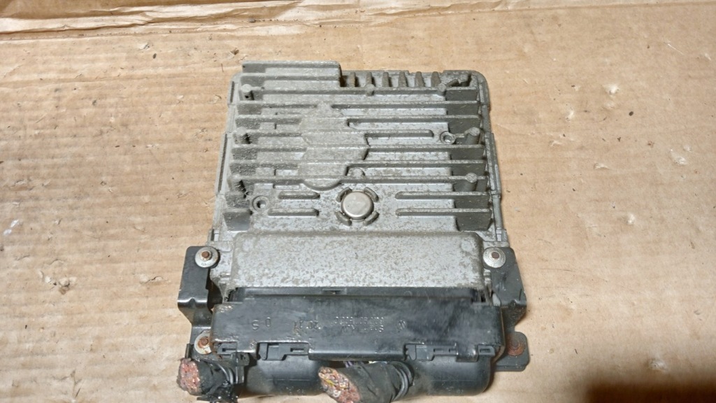 фото №1, Fabia ii fl бортовой компьютер двигателя 1.6tdi 03l906023ll