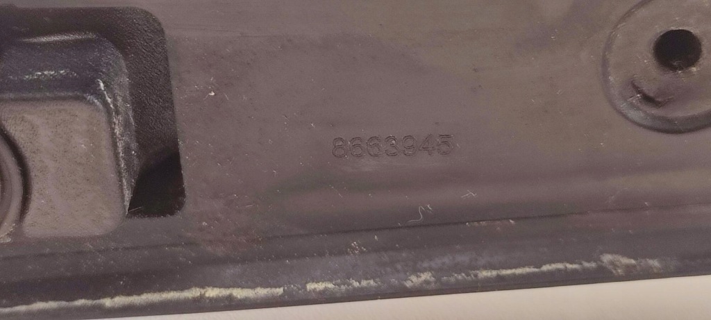 Volvo xc70 рейлинги кровельные комплект 8663944 8663945 Доставка