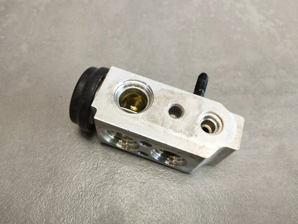 фото №1, Hyundai ix35 клапан расширительный 97775-2y250