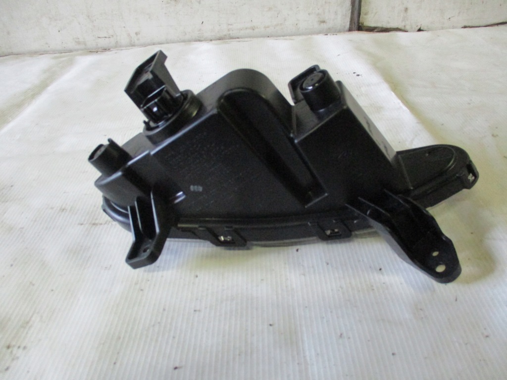 фото №8, Противотуманная фара правый led 3 pin hyundai i30 iii 3 92208s0000