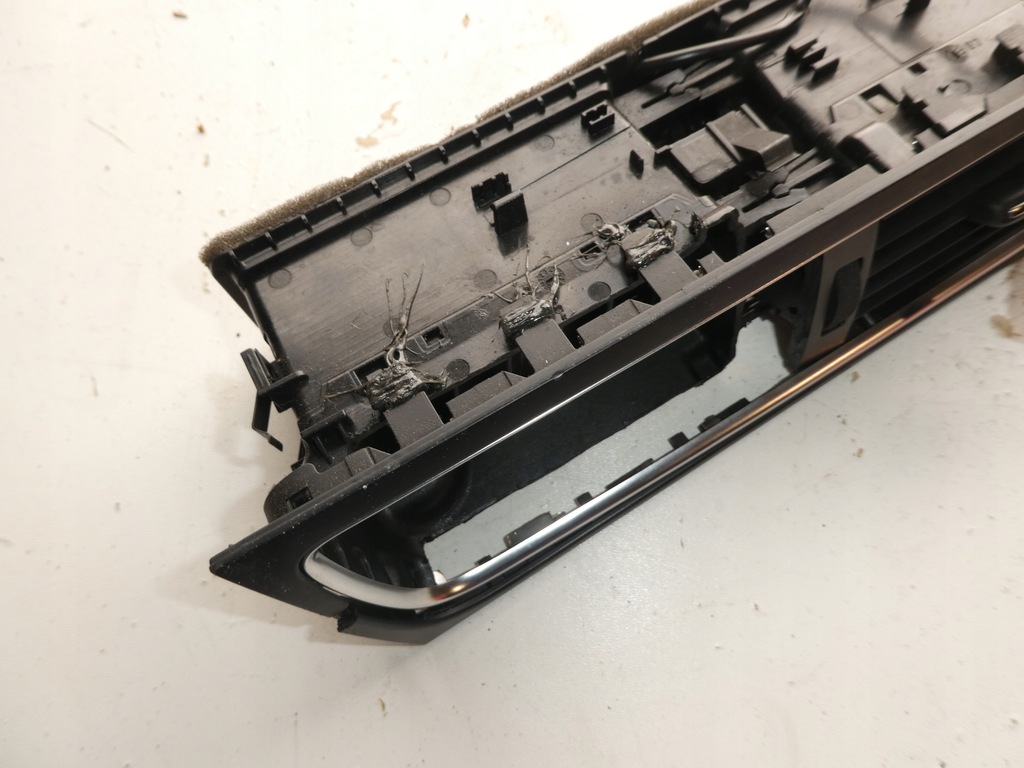 фото №6, Audi a4 b8 решётка обдув средняя 8t1820951c