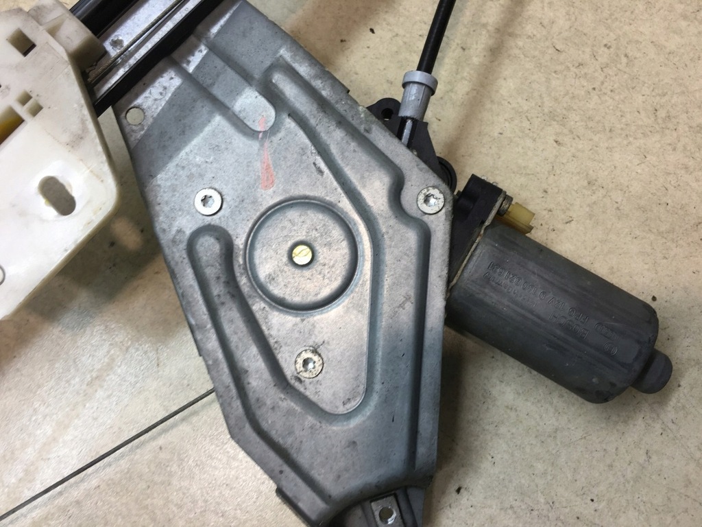 фото №10, Подъемник стекло левый перед espace iii 0130821631