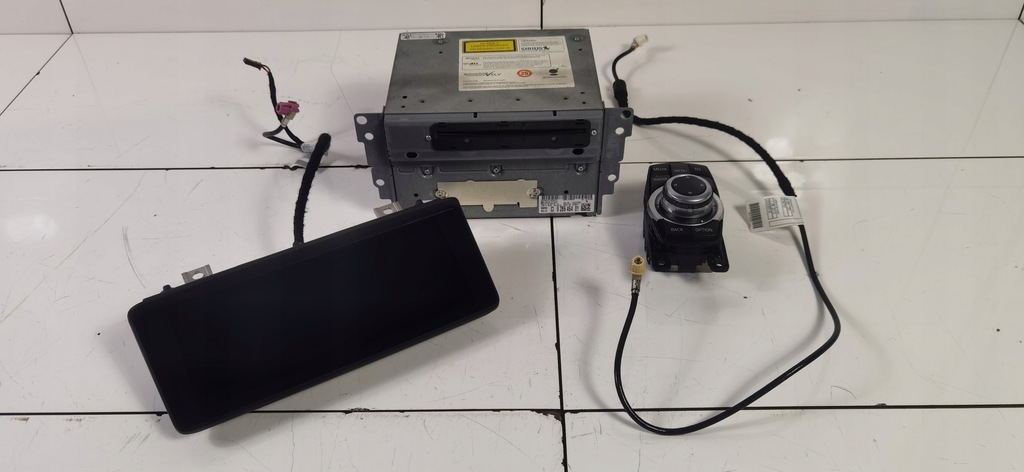 фото №1, Комплект радио экран навигация cic bmw f20 f30