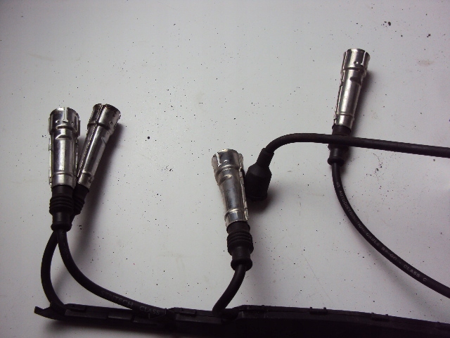 фото №2, Распределитель зажигания volkswagen оригинальный номер 030905205ab