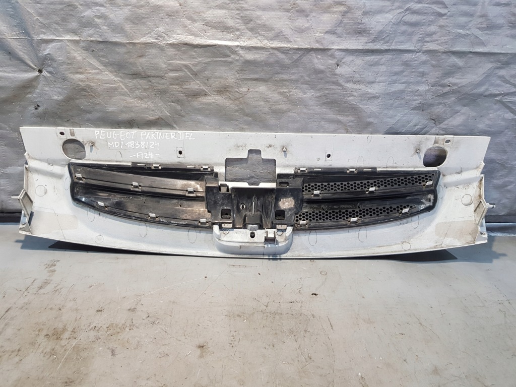 фото №8, Решётка радиатора решётка радиатора бампера peugeot partner ii fl