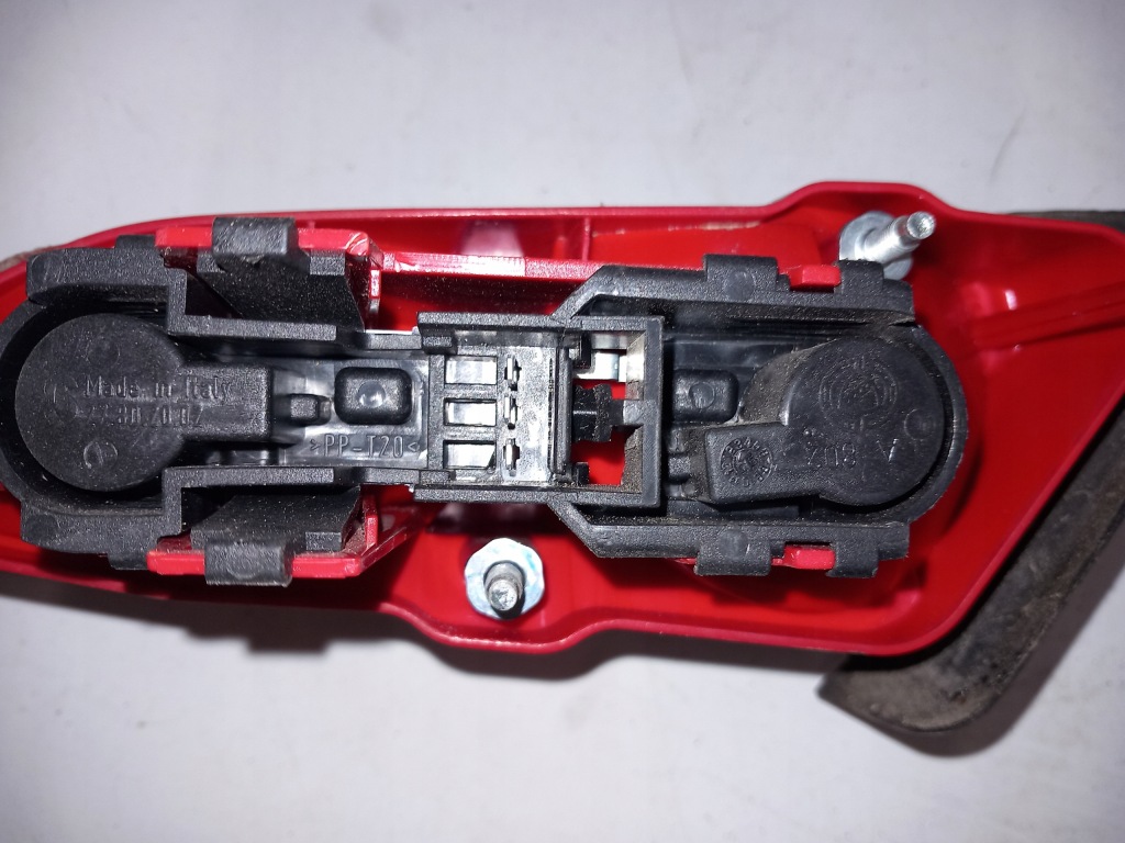 Лампа левая задняя w крышка багажника alfa romeo 159 Доставка