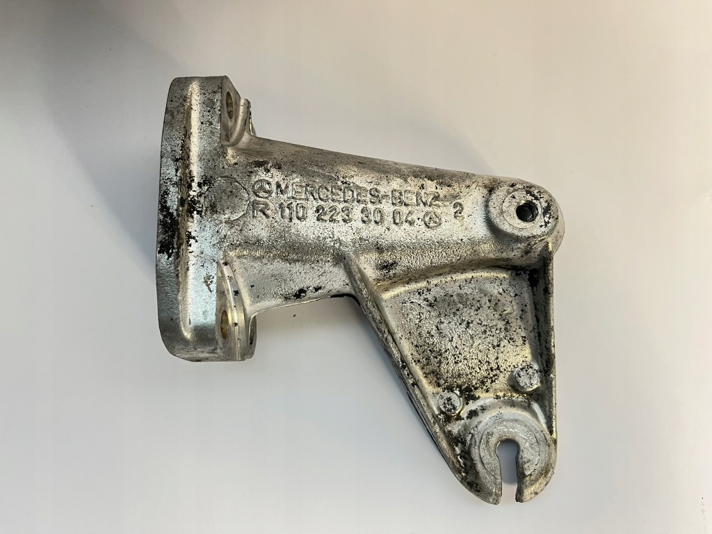 Купить Кронштейн двигателя mercedes w123 w116 w126 r107 280 m110 1102233004