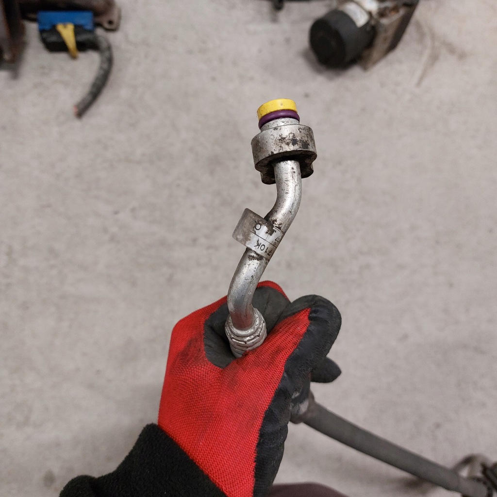 фото №9, Audi a5 8t 3,0d шланг кондиционера 8k0260710k