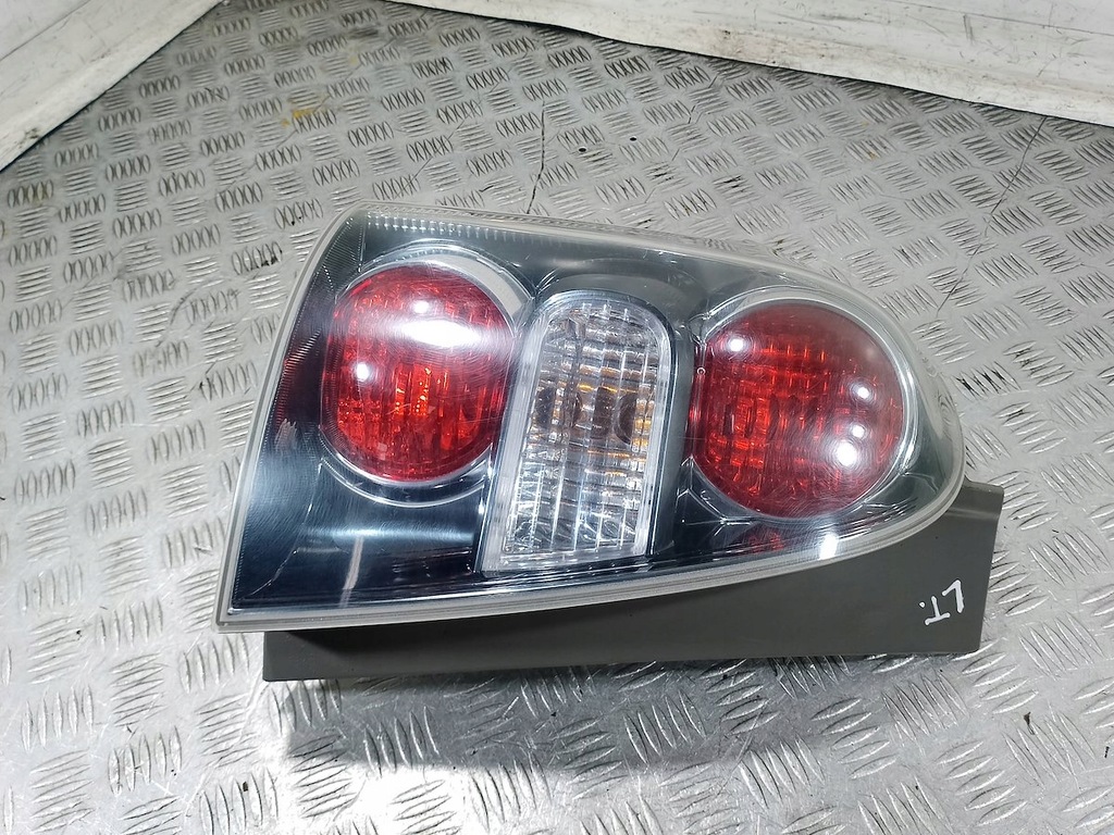 фото №1, Лампа задняя левая toyota corolla verso ii 81560-0f080-00