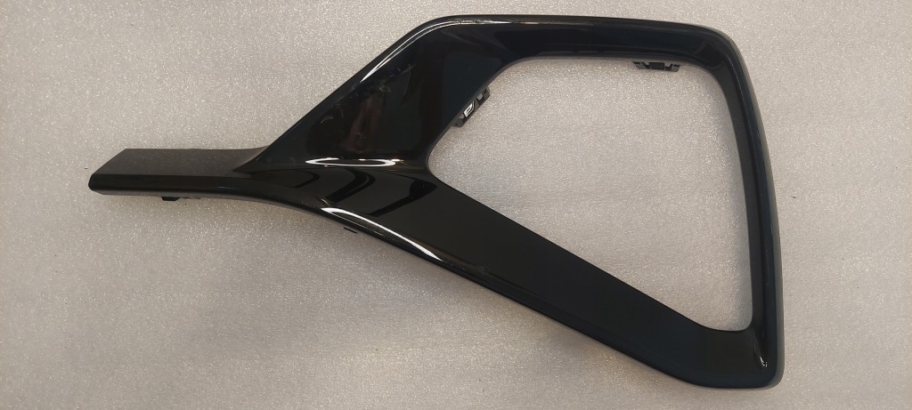 Купить Audi q2 81a рамка бампера правый задняя 81a807968