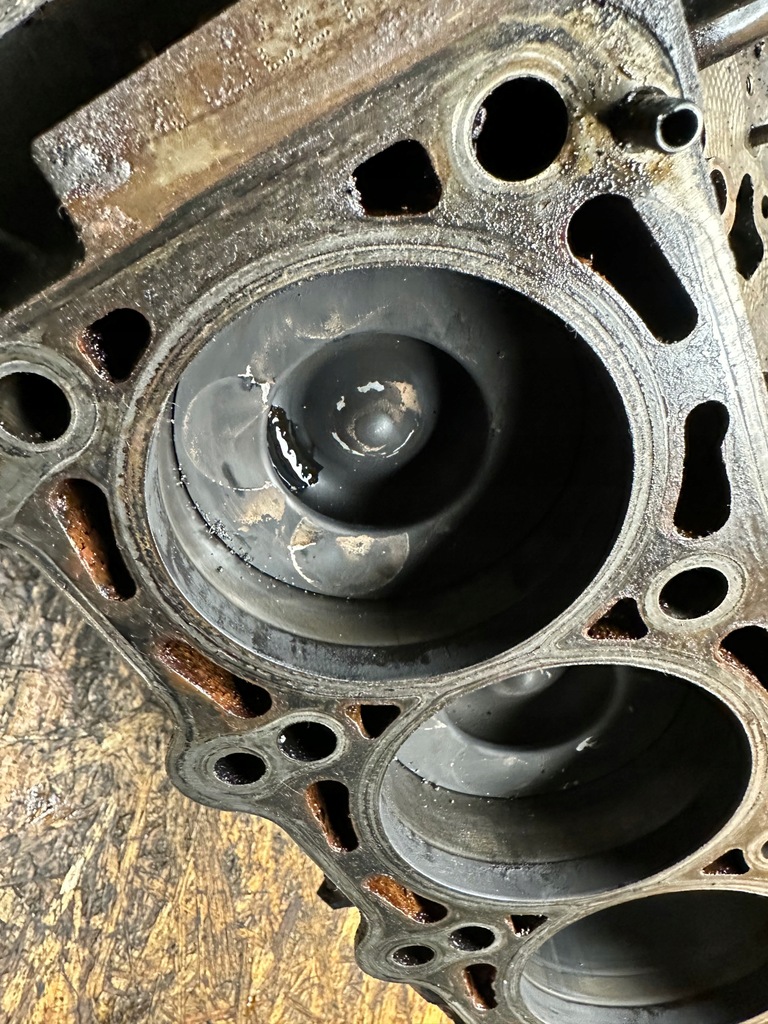 фото №11, Блок двигуна dół wał поршні vw audi 3.0 tdi asb