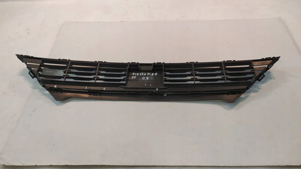 Решётка бампера перед ford fiesta st Недорого
