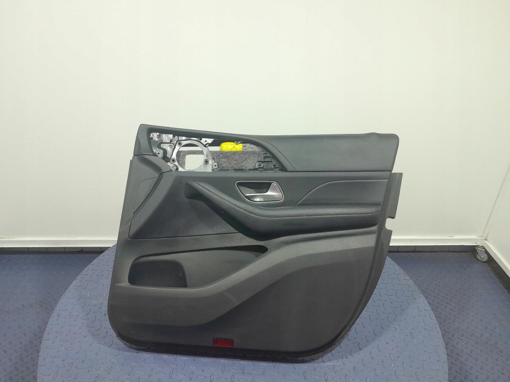 фото №1, Mercedes gle w167 обшивка обивка дверь перед передняя правая eu