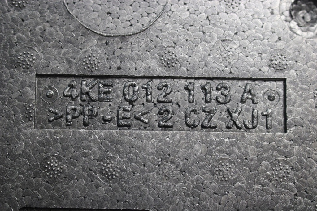 фото №13, Audi e-tron защита крышка двигателя 4ke863463 4ke863362b 4ke863369 etron 4ke