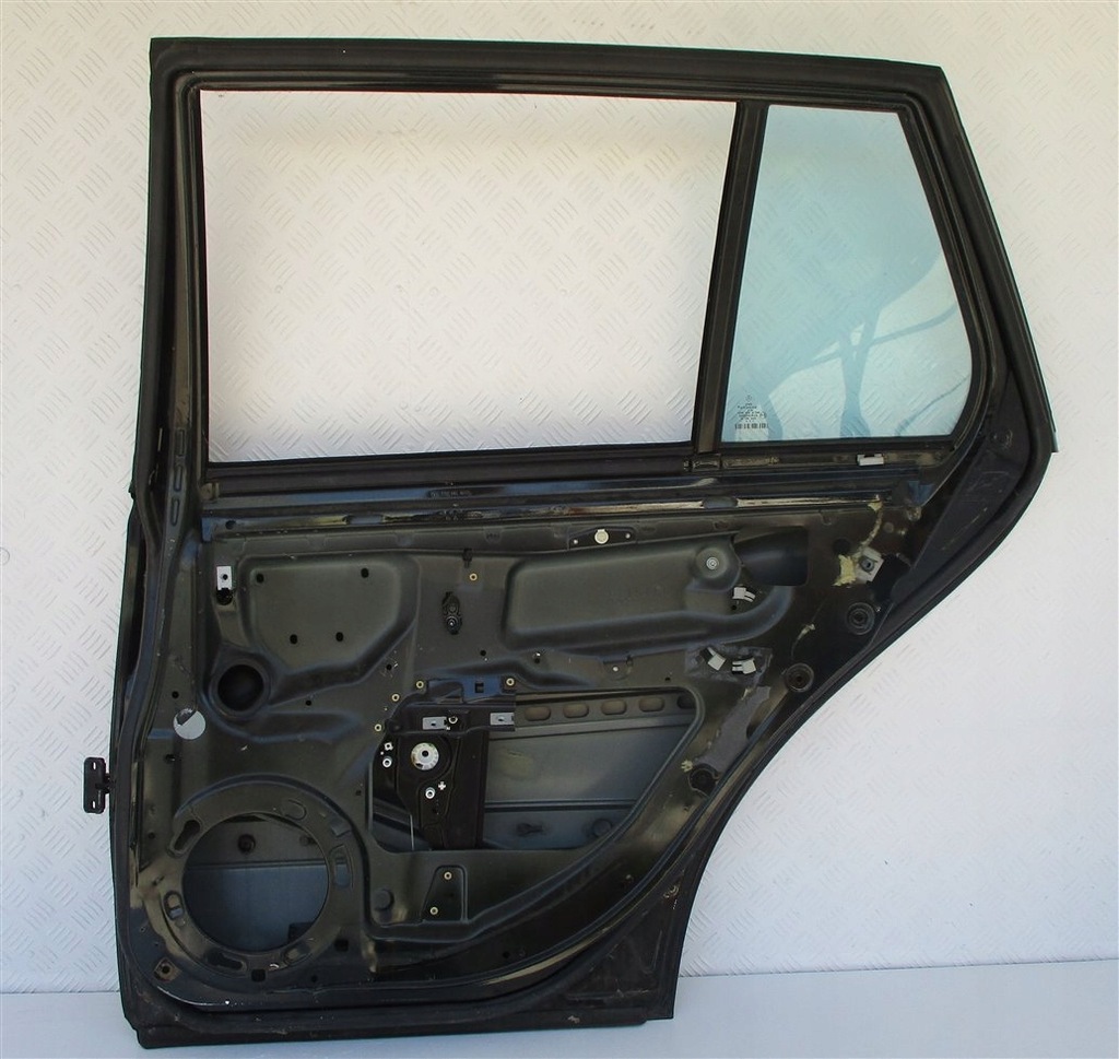 фото №11, Дверь правый задняя mercedes e-klasa w211 kombi 185