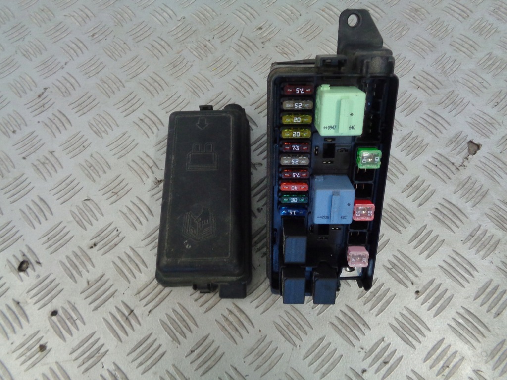 фото №1, Mini cooper r56 2010 коробка запобіжників 9213372