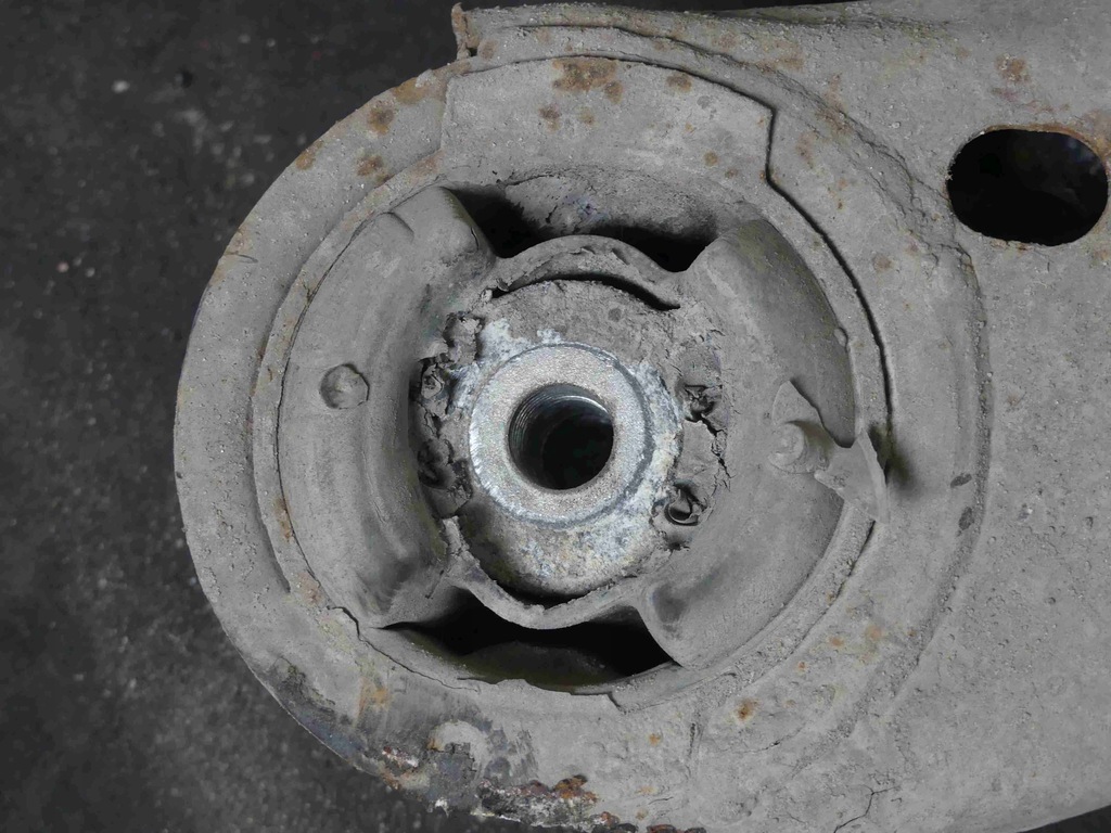 фото №12, Балка задняя задняя рычаги lancia thema ii 11-14