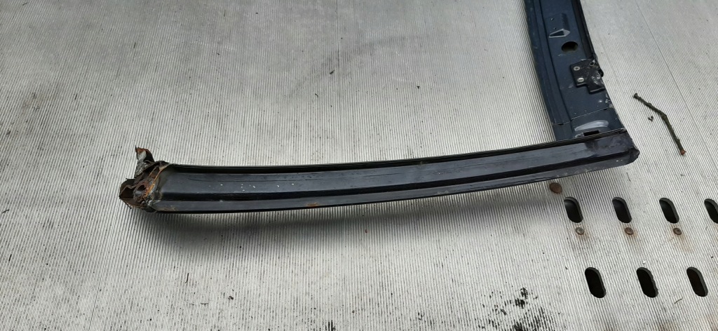 фото №9, Панель під лобовим склом рама скло стійки a bmw e30 cabrio