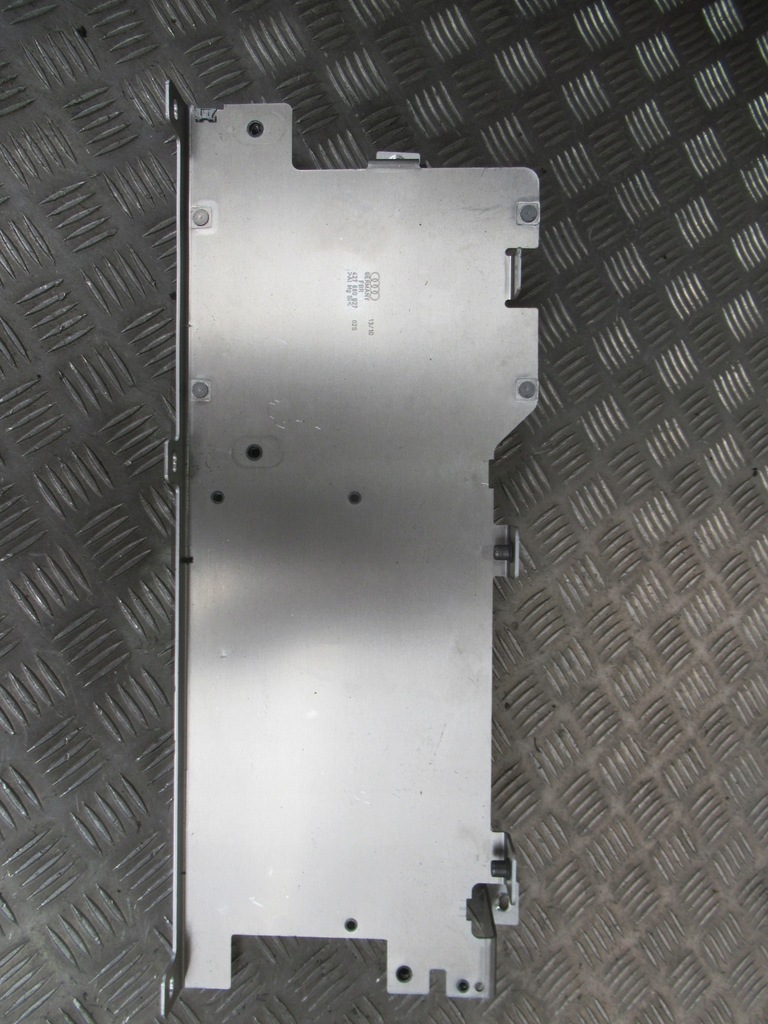 фото №1, Audi r8 420 лист кронштейн основа 427880927