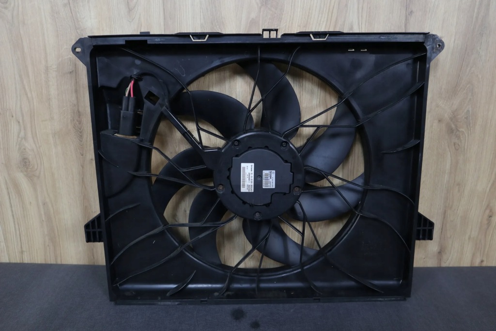 Mercedes ml w164 рестайлинг  вентилятор радиатор радиатора 3.0 cdi 1645000493 Недорого