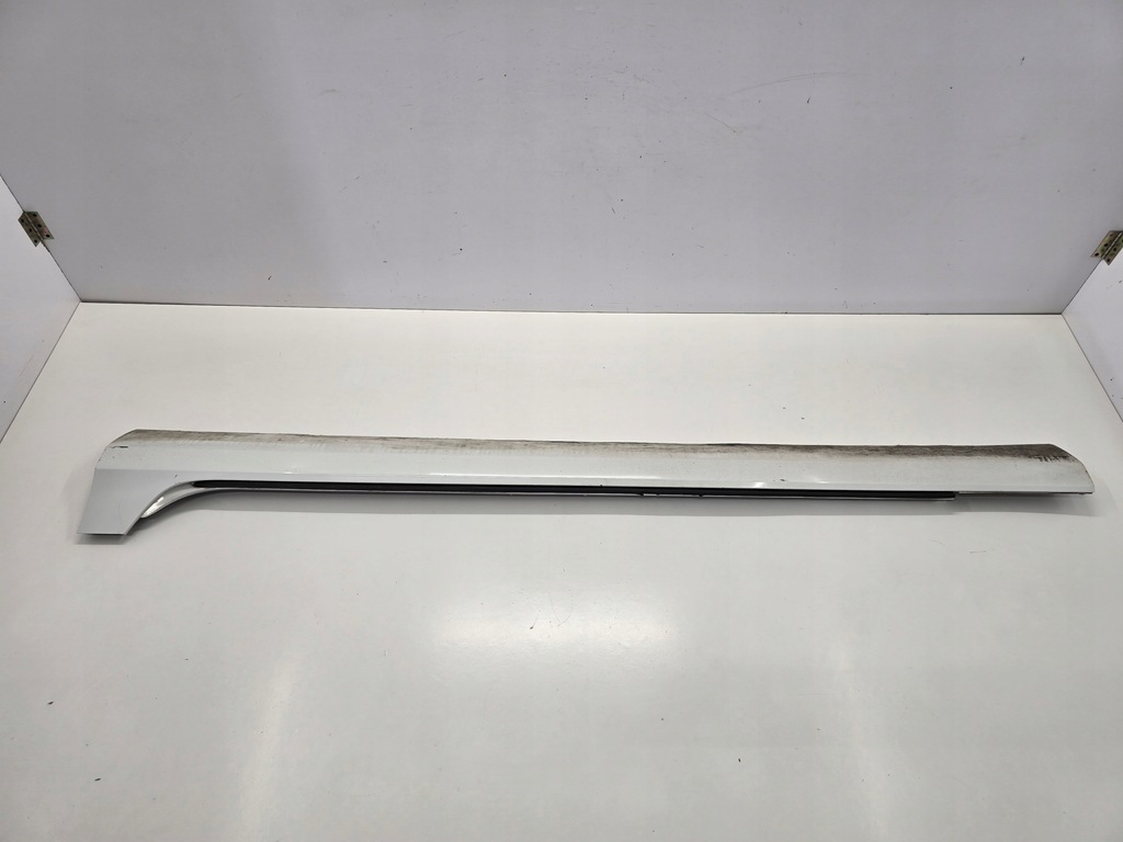 фото №1, Volvo s90 v90 17r молдинг порог левая 614-46