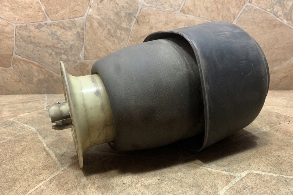 фото №10, Подвеска пневматический bmw 5 touring f11 6784379 2.0l дизель 135kw 2011