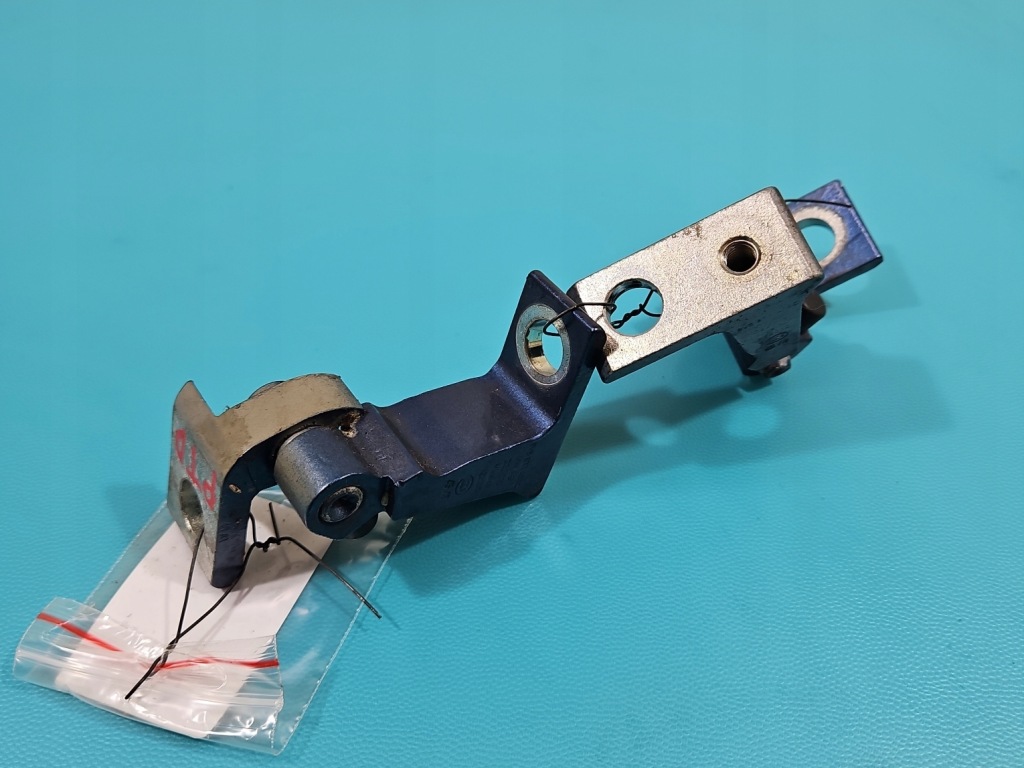 Купити Петля двері задній правий vw tiguan 2 16- 8v5833404c