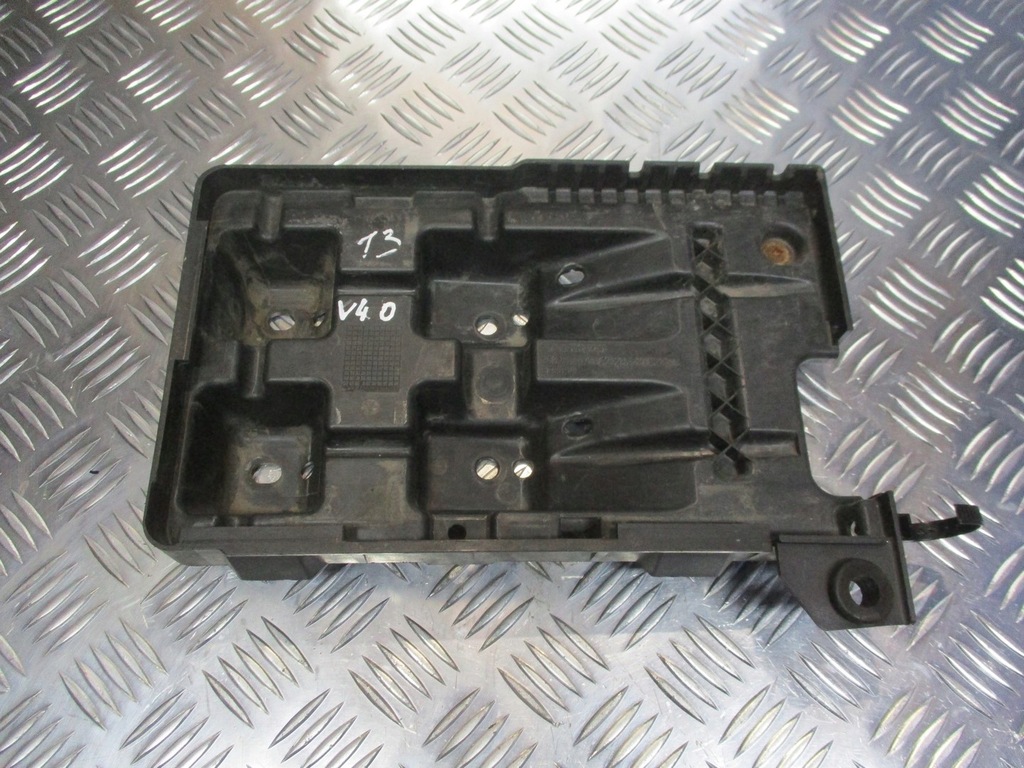 фото №1, Основание аккумулятор volvo v40 i 1.8